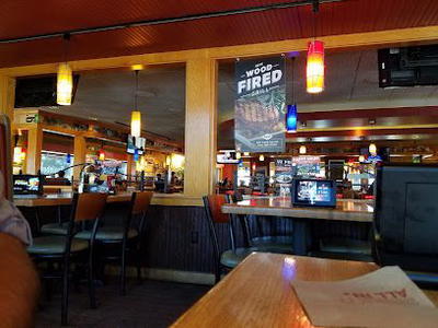 Applebee's Grill + Bar