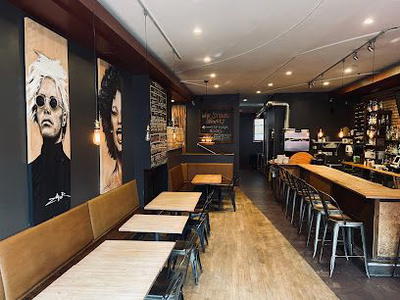 Bier's Pub & War Streets Brewery