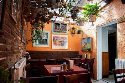 Alyan's Middle Eastern & Mediterranean Restaurant