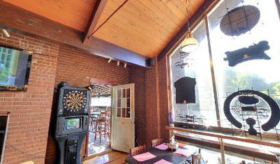 Duke's Rib House & Grille
