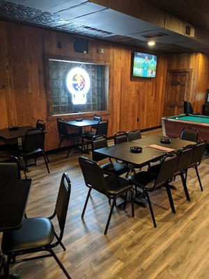 Danny's Bar & Grill