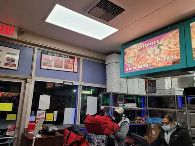 Munchy's Pizza & Grill