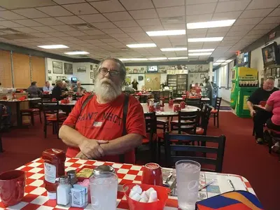 Di's Kornerstone Diner
