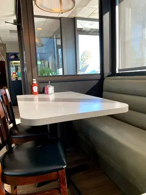 George's Oasis Restaurant