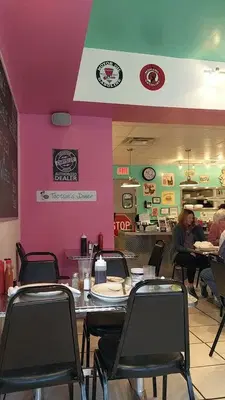 Tootsie's Diner