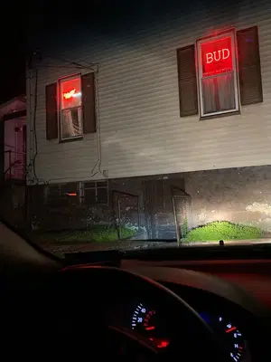 Bob's Lounge