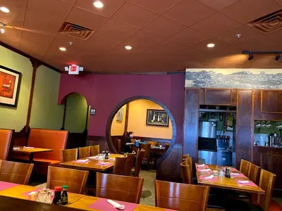 Mojo Asian Cuisine & Sushi Bar