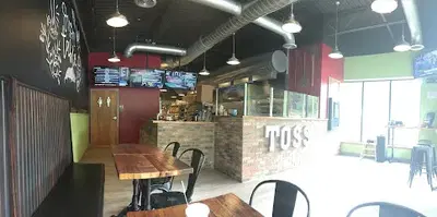 Toss Pizza and Wings
