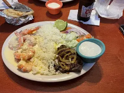 Azucena's bar & Restaurant