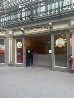 Livi's Burritos