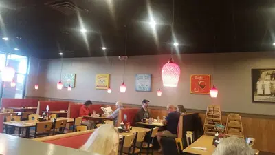 Eggs Up Grill