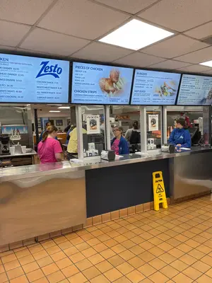 NOOR HALAL PIZZA , GYRO & CURRY RESTAURANT