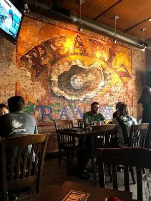 Pearlz Oyster Bar