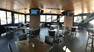 Hickory Tavern