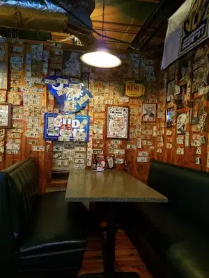 D's Wings