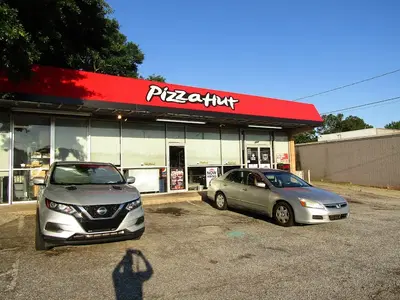 Pizza Hut