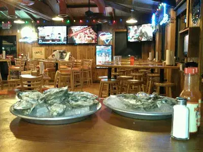 Hooters