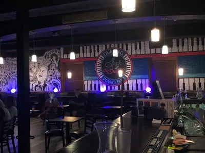 Jack n' Diane's Dueling Pianos
