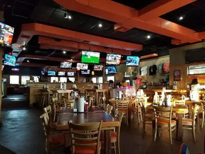 Hooters