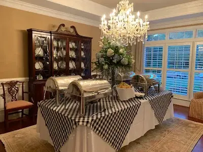 Laurenda's Family Restaurant & Catering