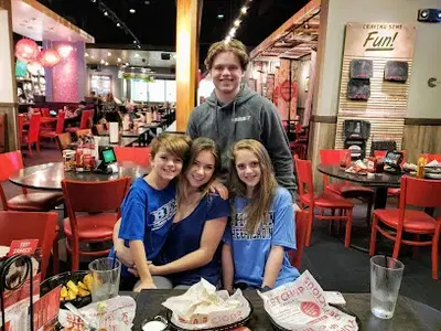 Red Robin Gourmet Burgers and Brews