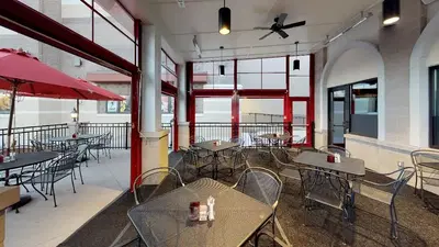 Red Rocks Cafe: Red Stone