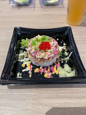 MoMo's Sushi & More