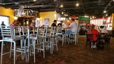 Fuddruckers