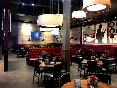 Dave & Buster's