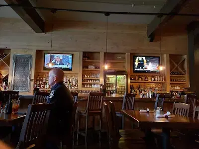 Myrtle's Chicken and Beer
