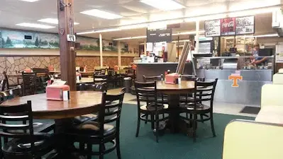 Round Up Restaurant and Ice Cream