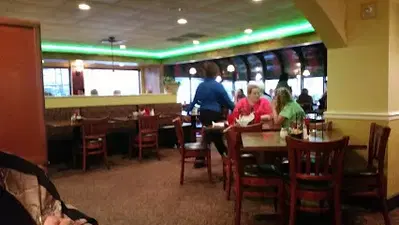 Gondolier of Halls - Italian Restaurant & Pizza