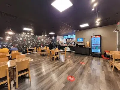 2 Pickles Cafe & Restaurant