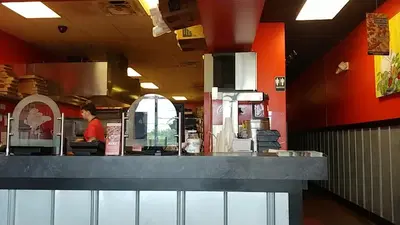 Snappy Tomato Pizza