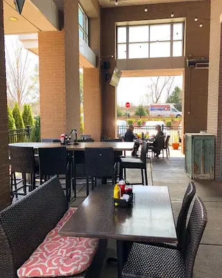 Corner Pub - Brentwood
