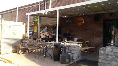 Betty Lou's Restaurant & Lounge
