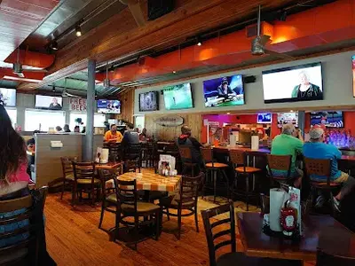 Hooters