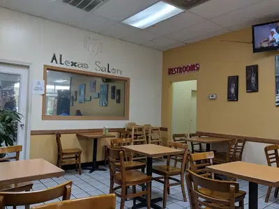 Deli's Cafe