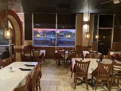 Everest Indian Himalayan Restaurant and Bar
