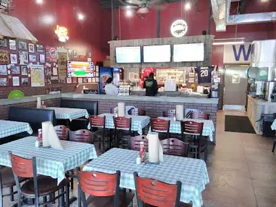 WiseGuys A Chicago Eatery-Round Rock