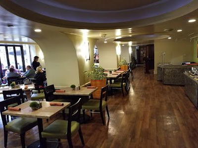 The River's Edge Cafe & Patio Bar