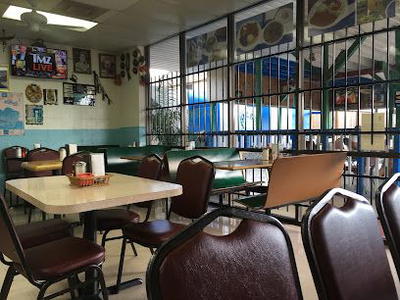 Sauceño Pupuseria y Taqueria