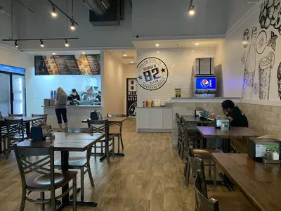 Burger 82
