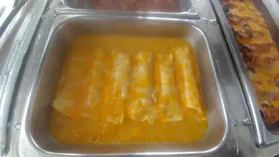Moon's Fried Chicken-Cafeteria