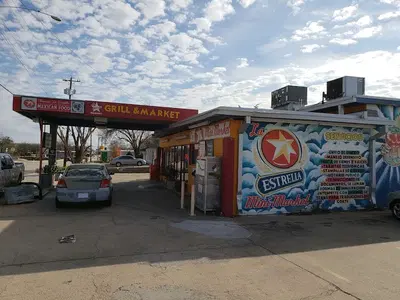 La Estrella Mini Market