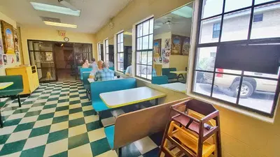 Las Rocas (Tortas Tacos Tostadas Y Licuados)