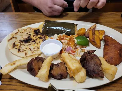 Mi Canton Latino Restaurant Irving