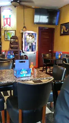 El Pollo Alegre