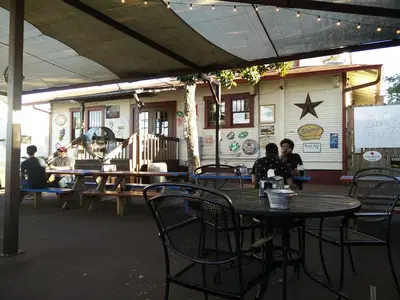 Old School Pizza Tavern