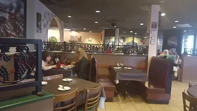 Moni's Pasta & Pizza - Arlington